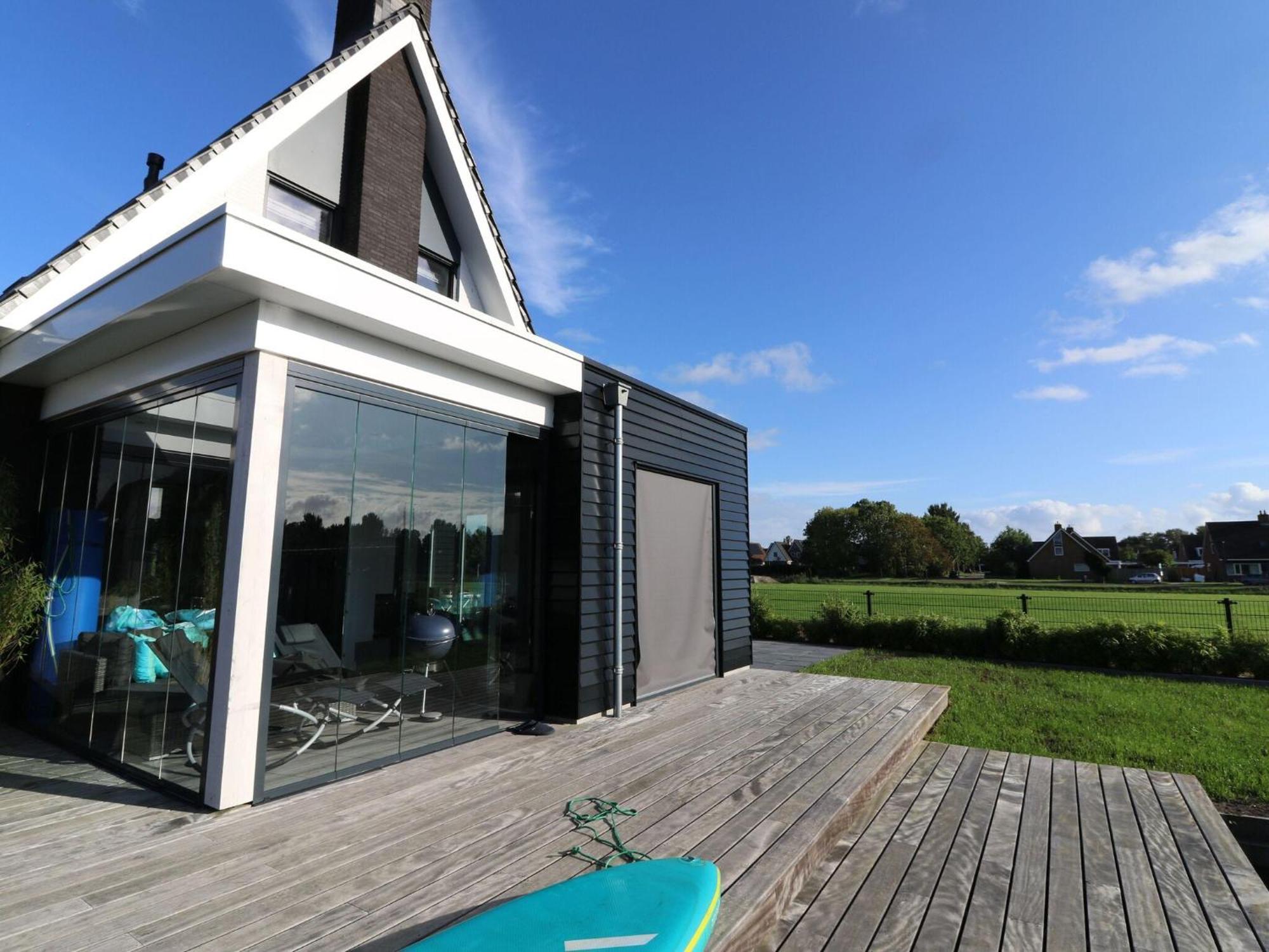 Peaceful Villa On The Water In Stavoren Exterior photo